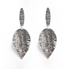 Load image into Gallery viewer, Large Leaf Earring