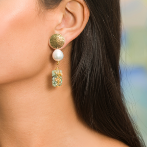 Jade, Pearl and 18kt Gold Earring